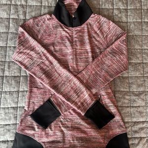 Lululemon long sleeve quarter zip running top